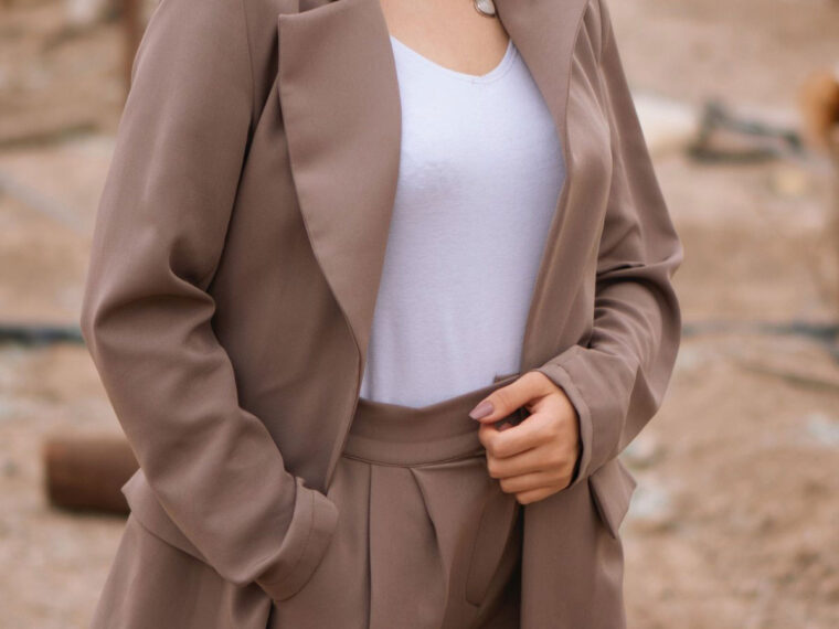 Brown outfit idea with blazer