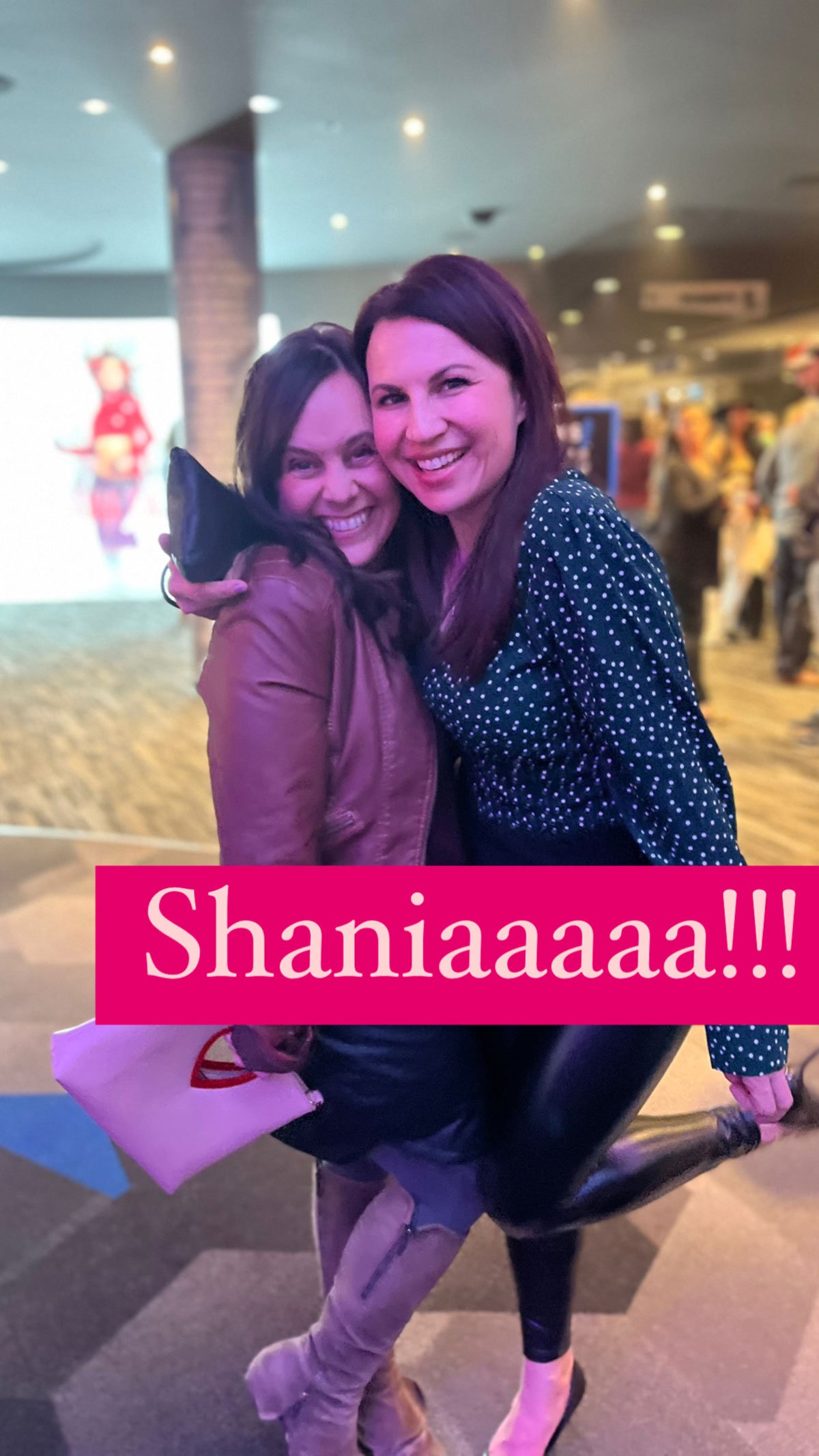 Shania Twain concert outfits, ideas for going to the country show.